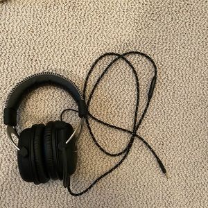 BRAND NEW HYPER X HEADPHONES